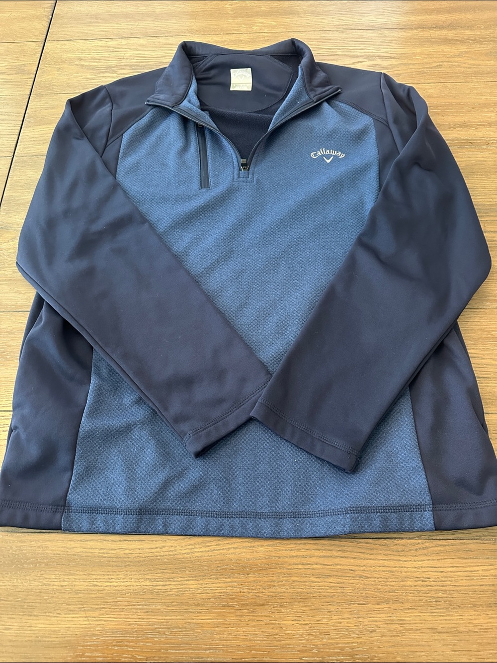Callaway 1/4 Zip pull over - Picture 4 of 8